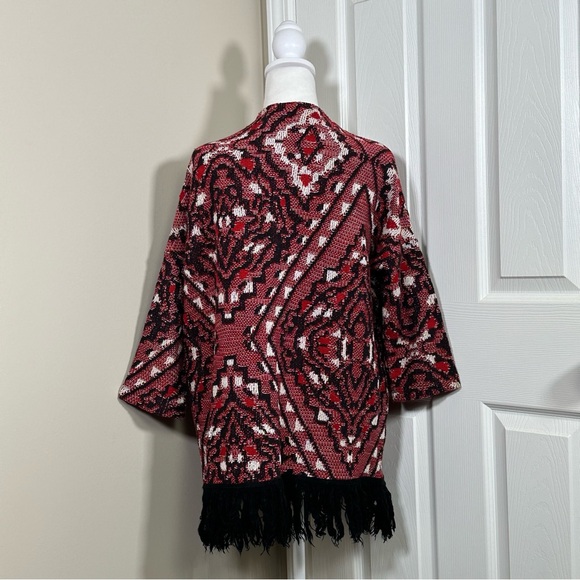 H&M Red Tribal Print Cardigan size small - Picture 6 of 6